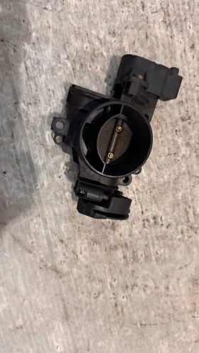 Дроселова Клапа за Peugeot 206 - 0012037A4