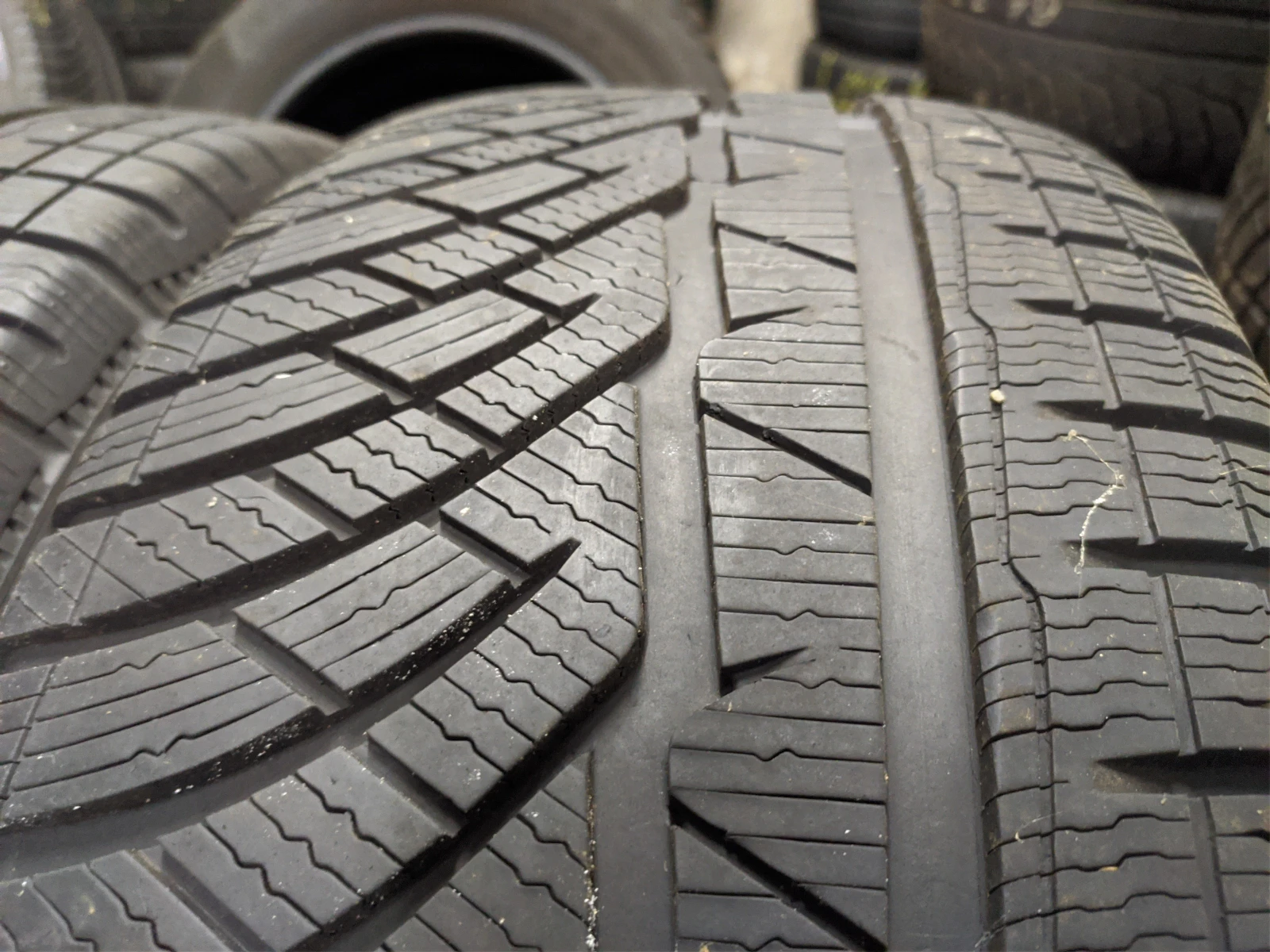 ���� 225/55R17 | Mobile.bg � ����������� 2