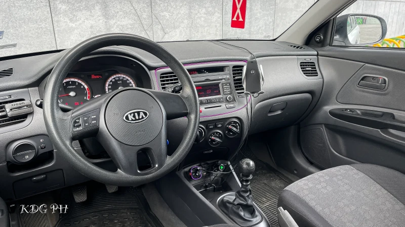 Kia Rio, снимка 9 - Автомобили и джипове - 47626242