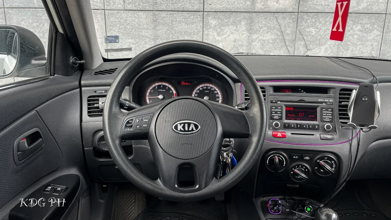 Kia Rio, снимка 8 - Автомобили и джипове - 47626242