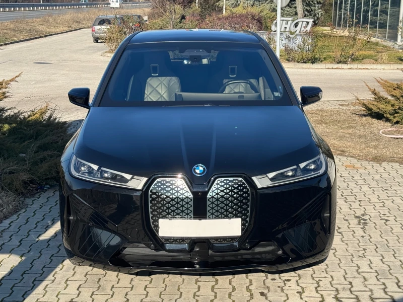 BMW iX xDrive40, снимка 7 - Автомобили и джипове - 48627813