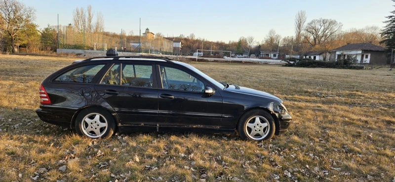 Mercedes-Benz C 200, снимка 5 - Автомобили и джипове - 49510742