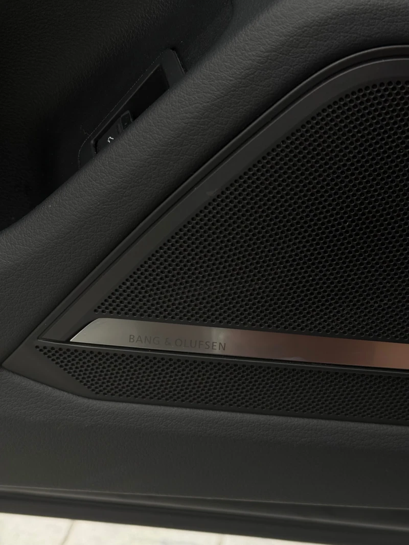 Audi A6 55TFSI* DIS* LINE ASSIST* ПОДГРЕВ* DIGITAL* TOP* , снимка 14 - Автомобили и джипове - 52637375