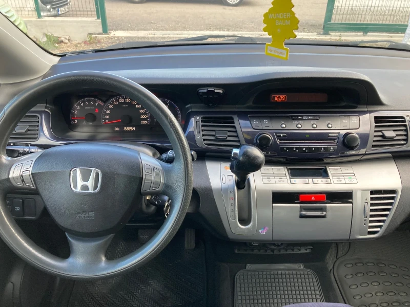 Honda Fr-v 1.8Automat, снимка 9 - Автомобили и джипове - 50052766