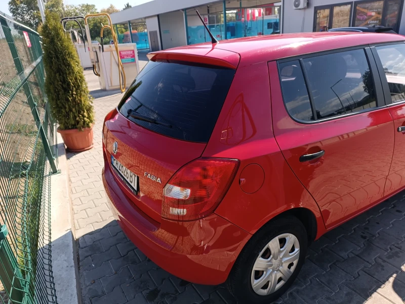 Skoda Fabia TSI, снимка 2 - Автомобили и джипове - 52498496