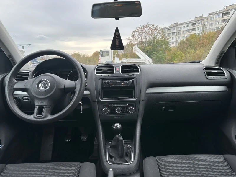 VW Golf, снимка 5 - Автомобили и джипове - 52644015