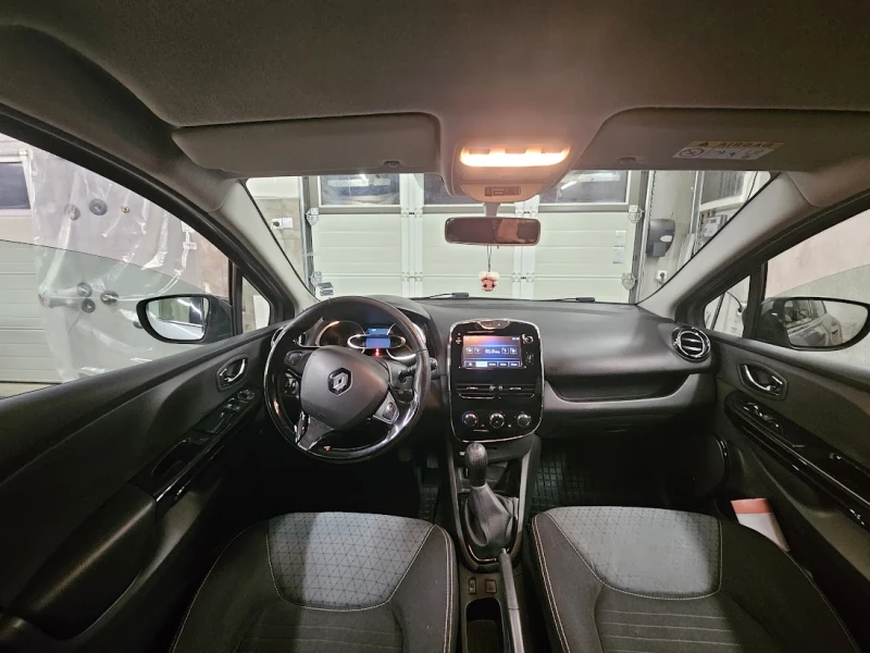 Renault Clio 1.5 dCi, снимка 3 - Автомобили и джипове - 52990898