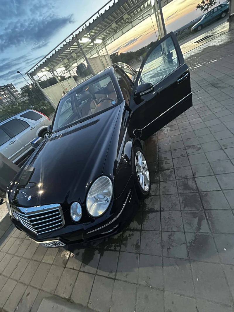 Mercedes-Benz E 320, снимка 4 - Автомобили и джипове - 53143141