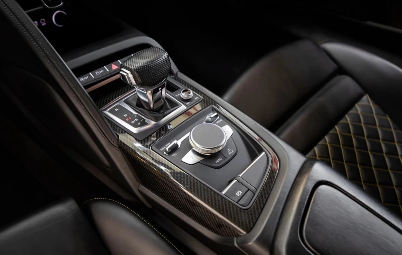 Audi R8 5.2 V10 Quattro, снимка 8 - Автомобили и джипове - 53150412