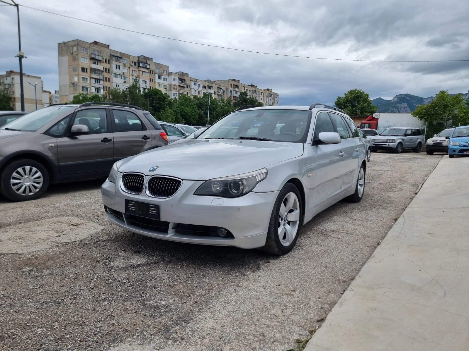 BMW 530 3.0D - изображение 2
