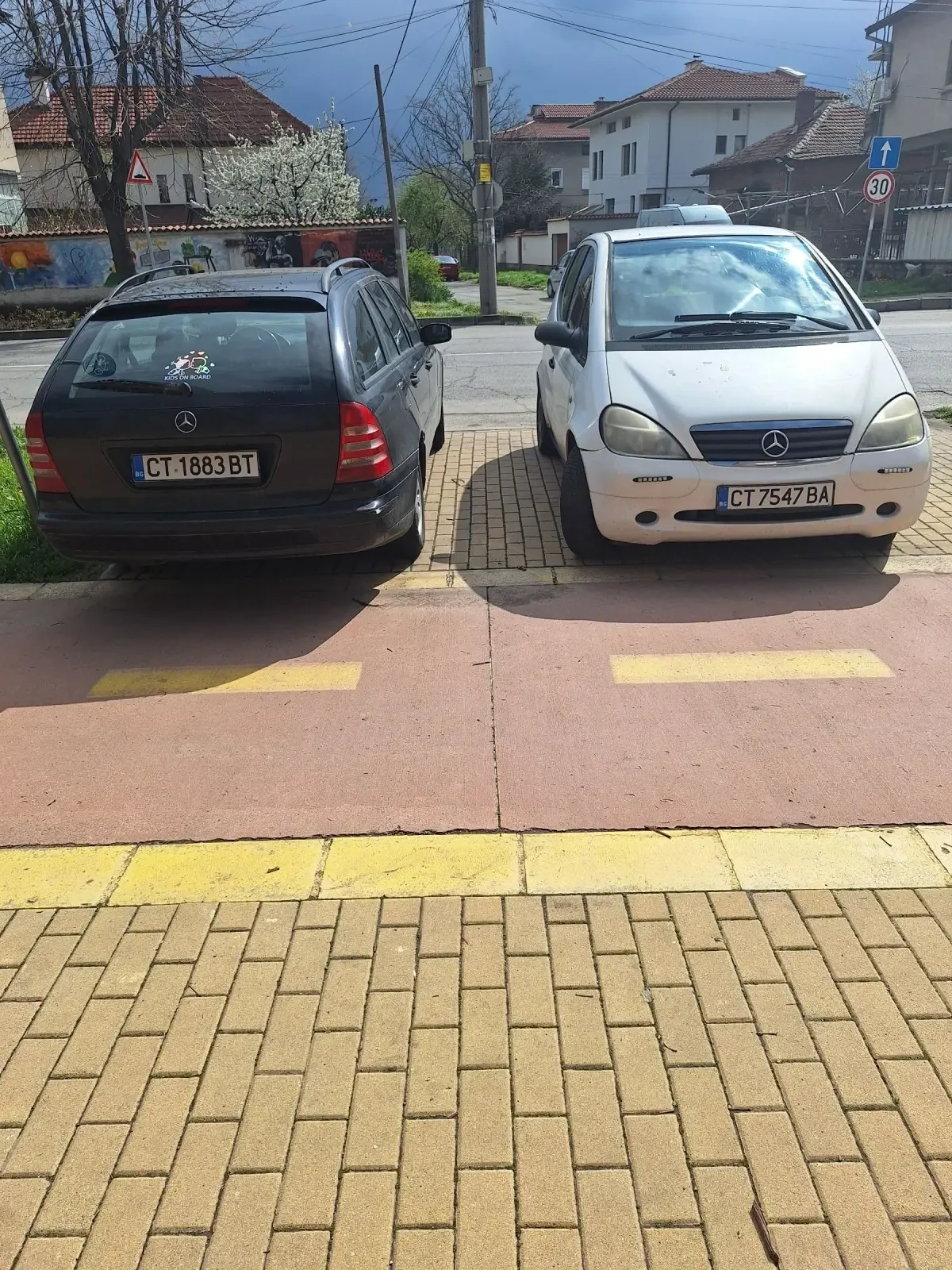 Mercedes-Benz C 180  - изображение 2