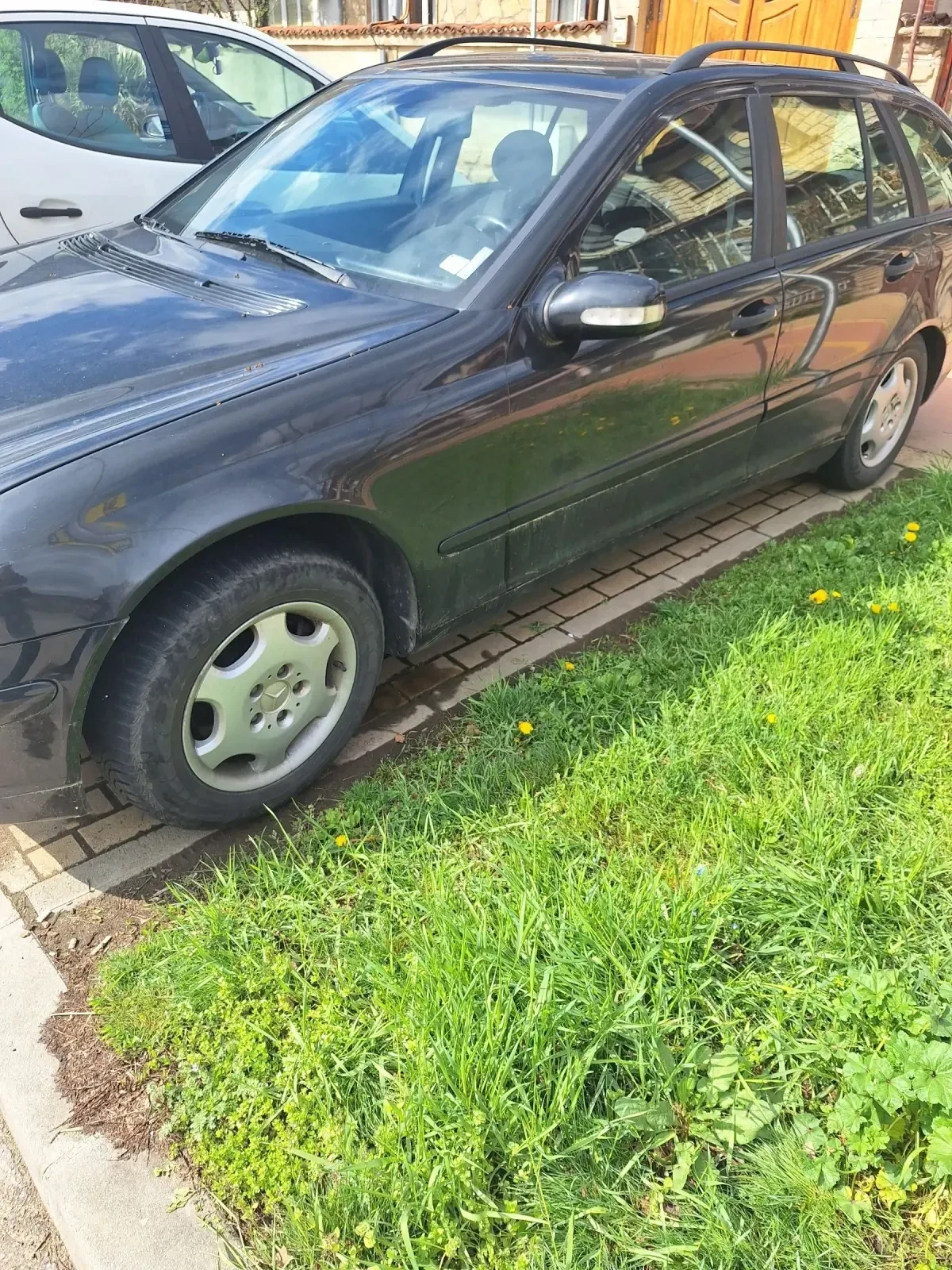 Mercedes-Benz C 180  - изображение 3