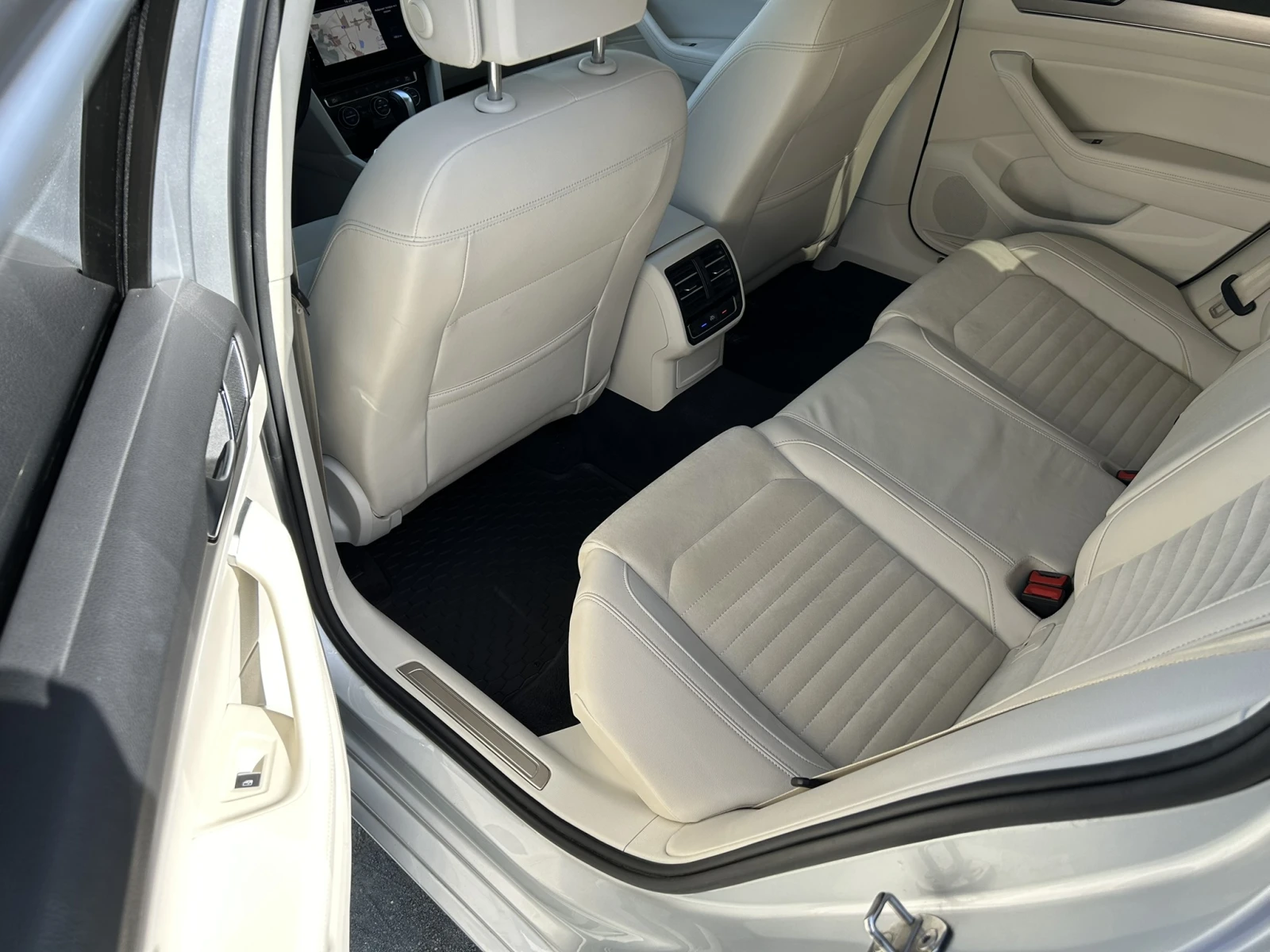 VW Passat 2.0TDI/190/4Motion - изображение 10