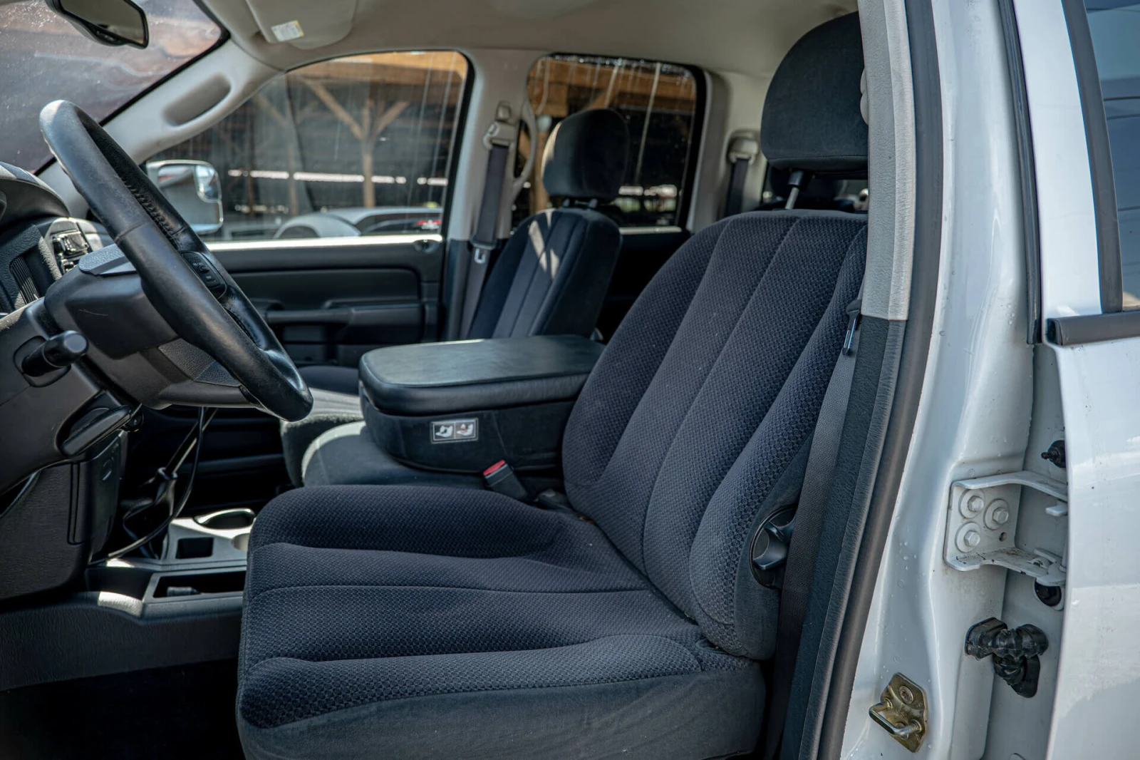Dodge RAM 3500 SLT/Quad Cab/5.9l Diesel/4X4 - изображение 8