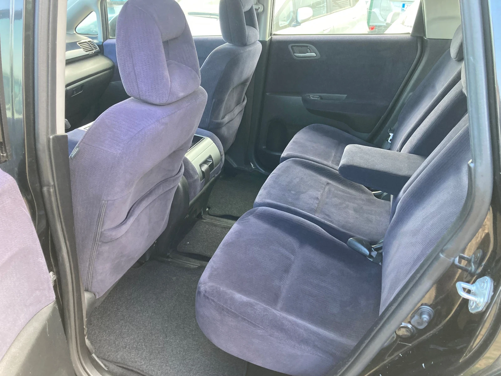 Honda Fr-v 1.8Automat - изображение 8