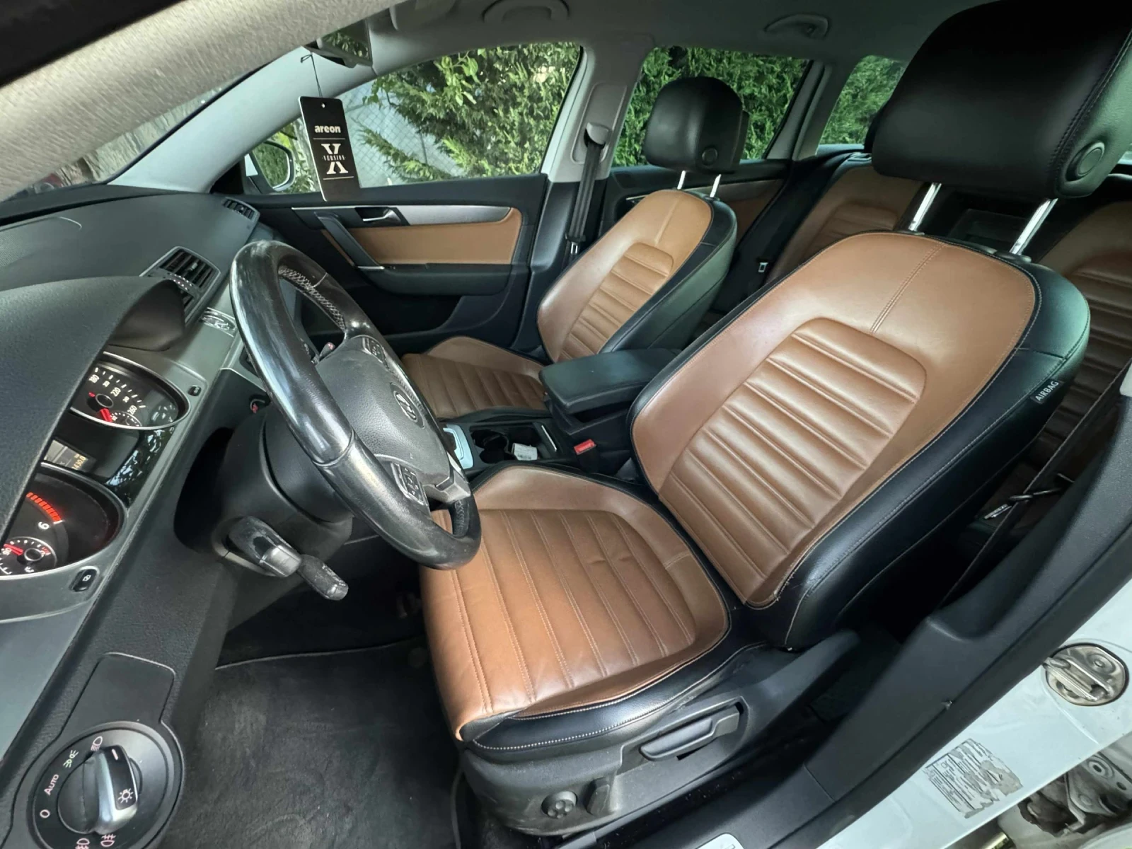 VW Passat 2.0TDI - изображение 10