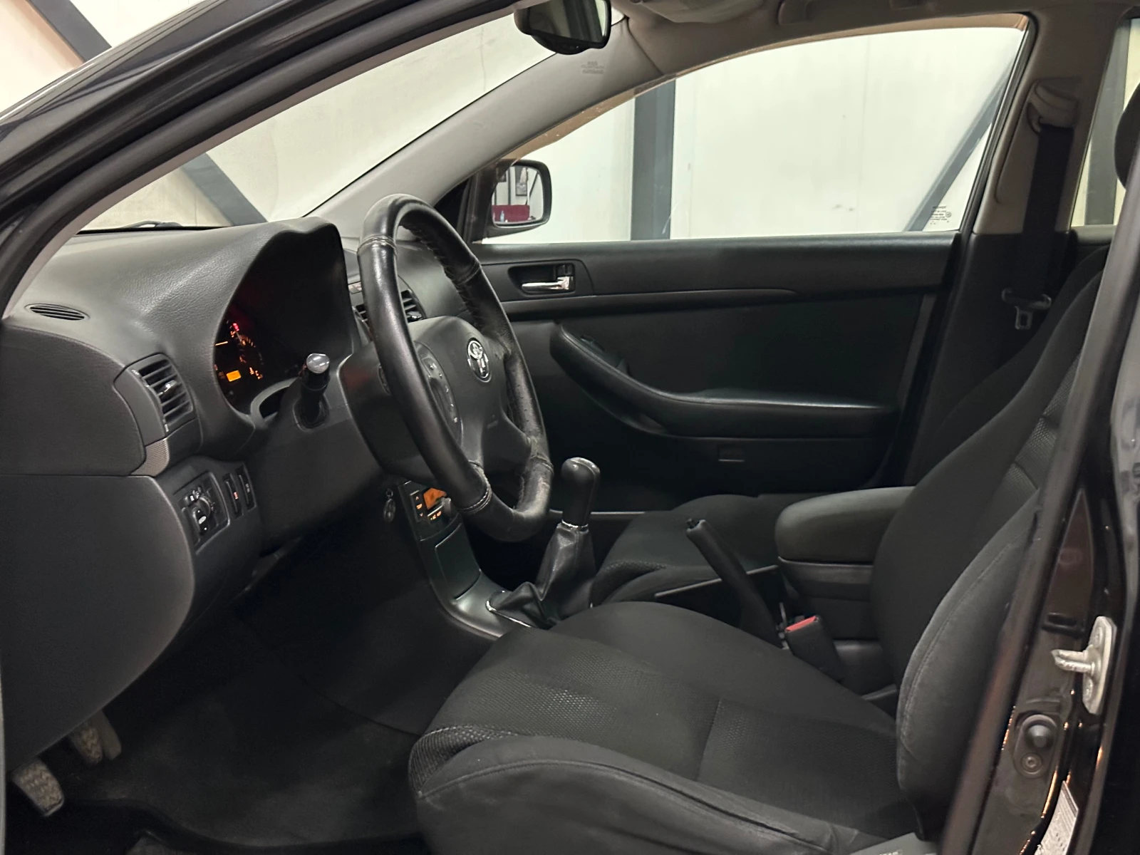 Toyota Avensis 2.0///116.///5-/// | Mobile.bg   12