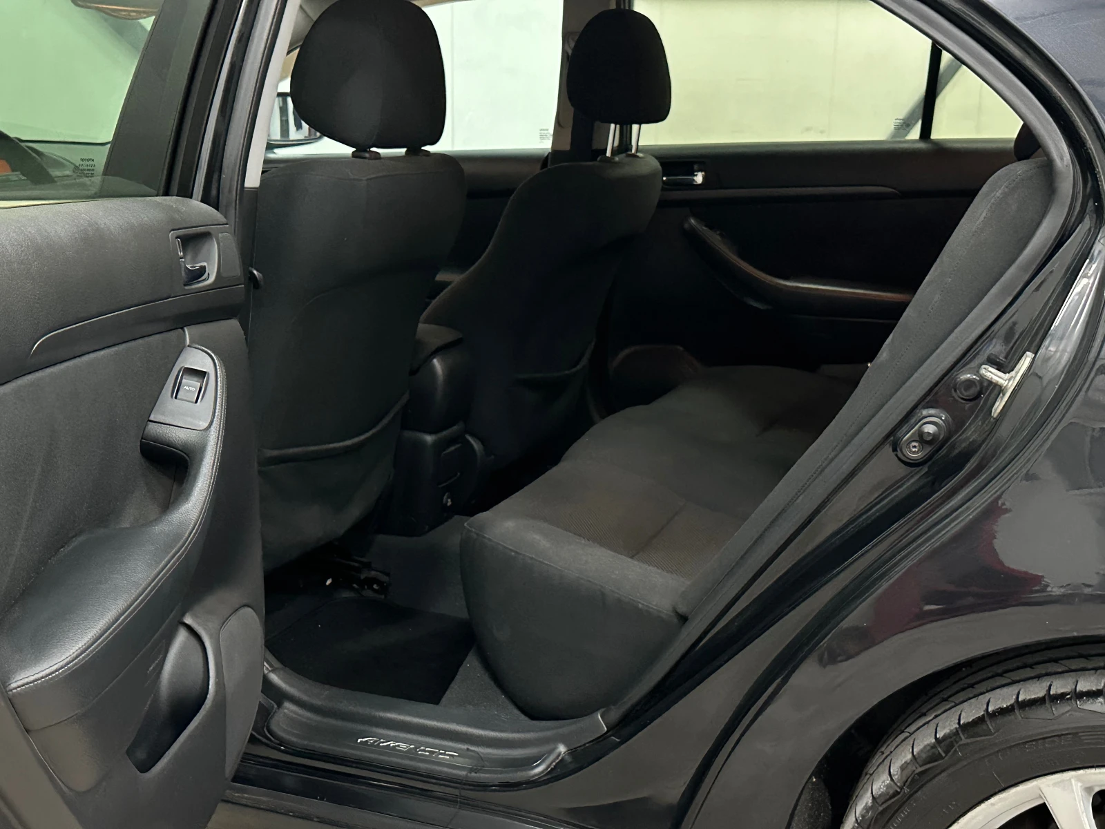 Toyota Avensis 2.0///116.///5-/// | Mobile.bg   14