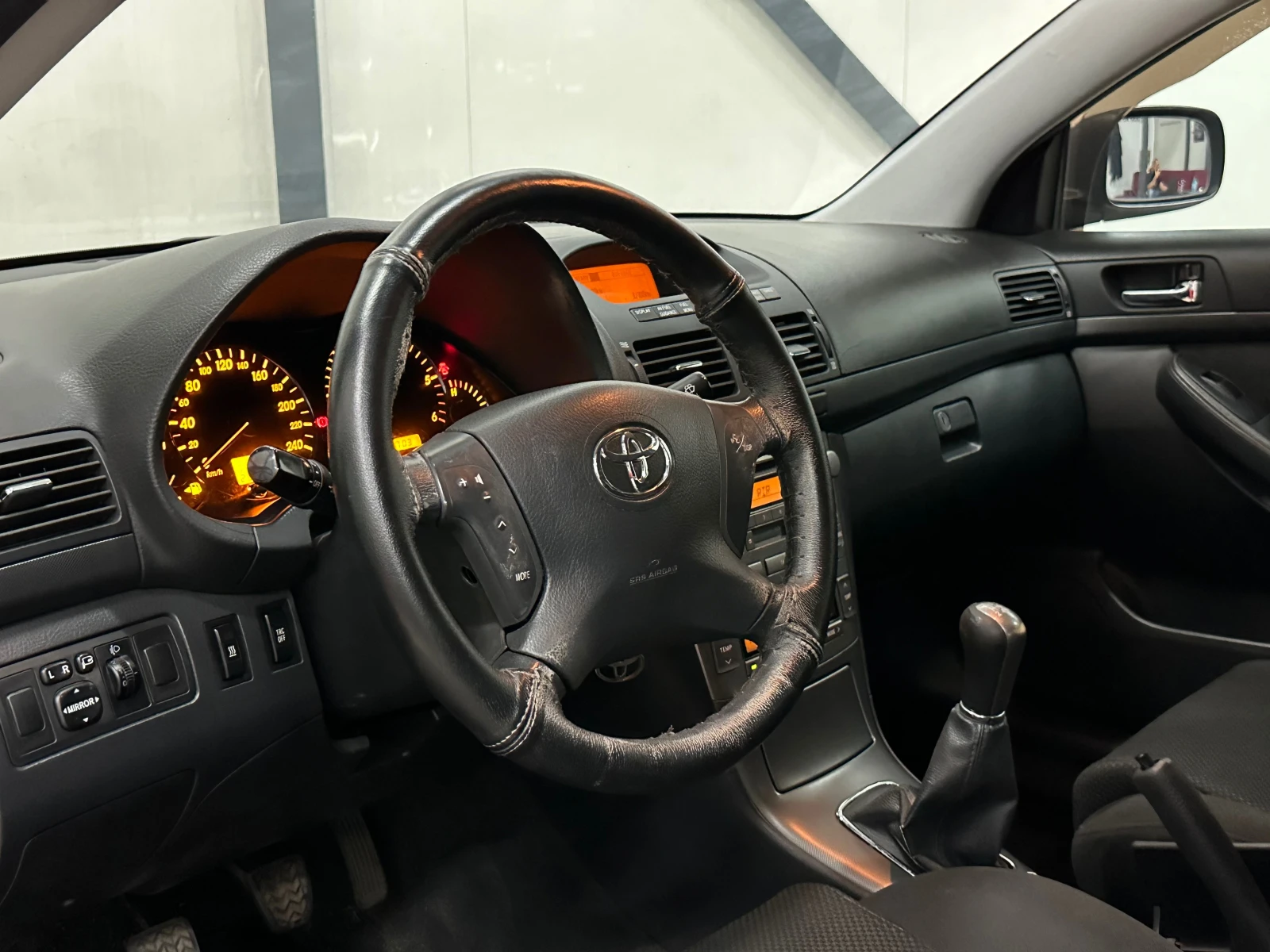 Toyota Avensis 2.0///116К.С///5-СК/// - изображение 9