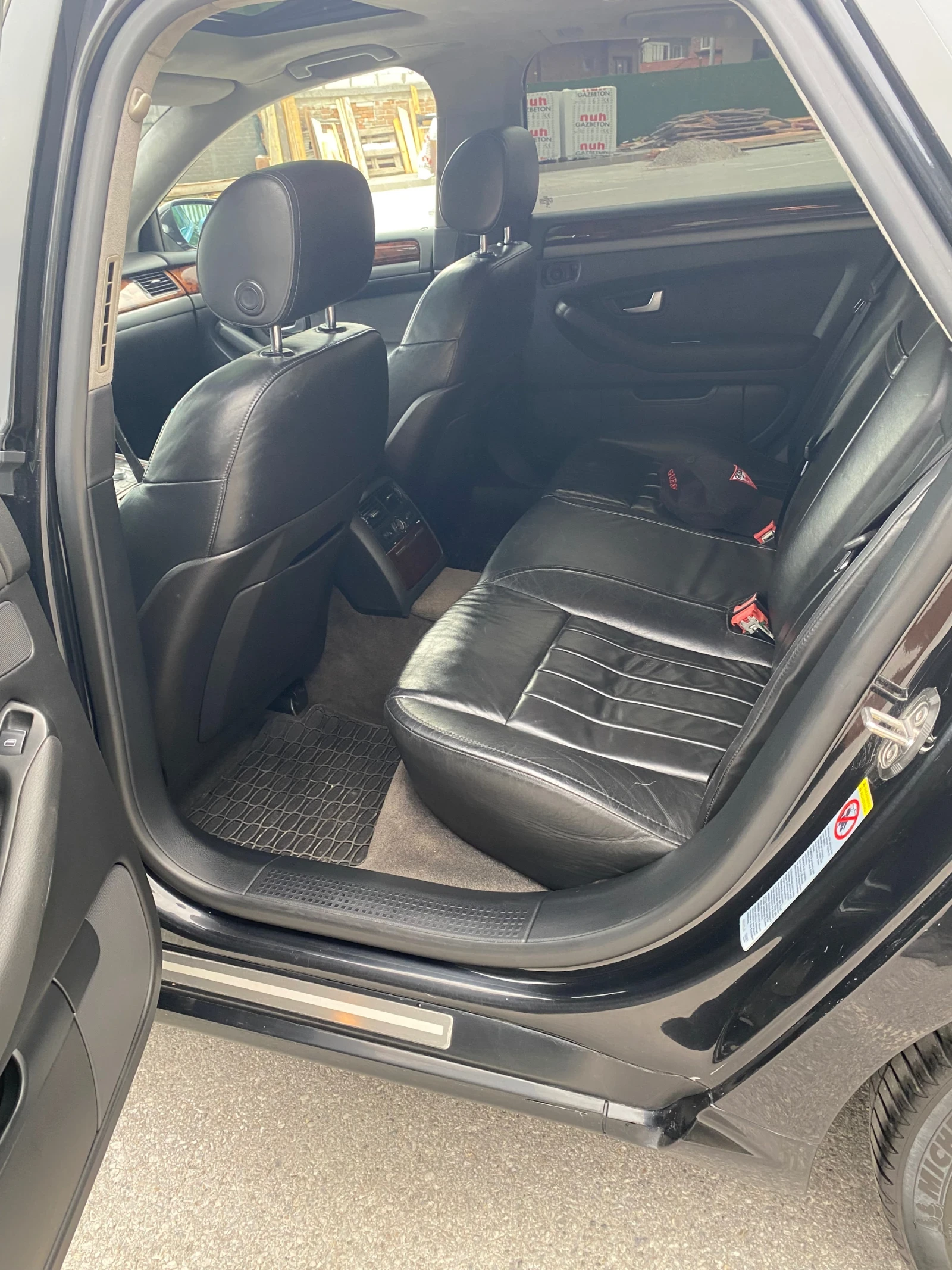 Audi A8 3000 - изображение 10