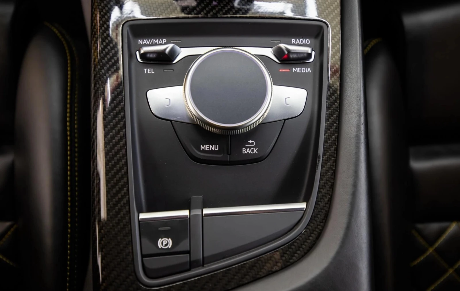 Audi R8 5.2 V10 Quattro - изображение 9