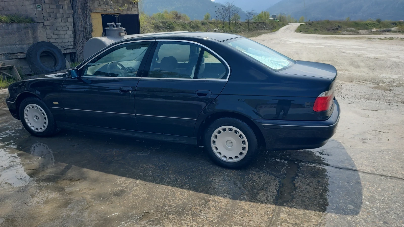 BMW 520 E39, снимка 3 - Автомобили и джипове - 53271161