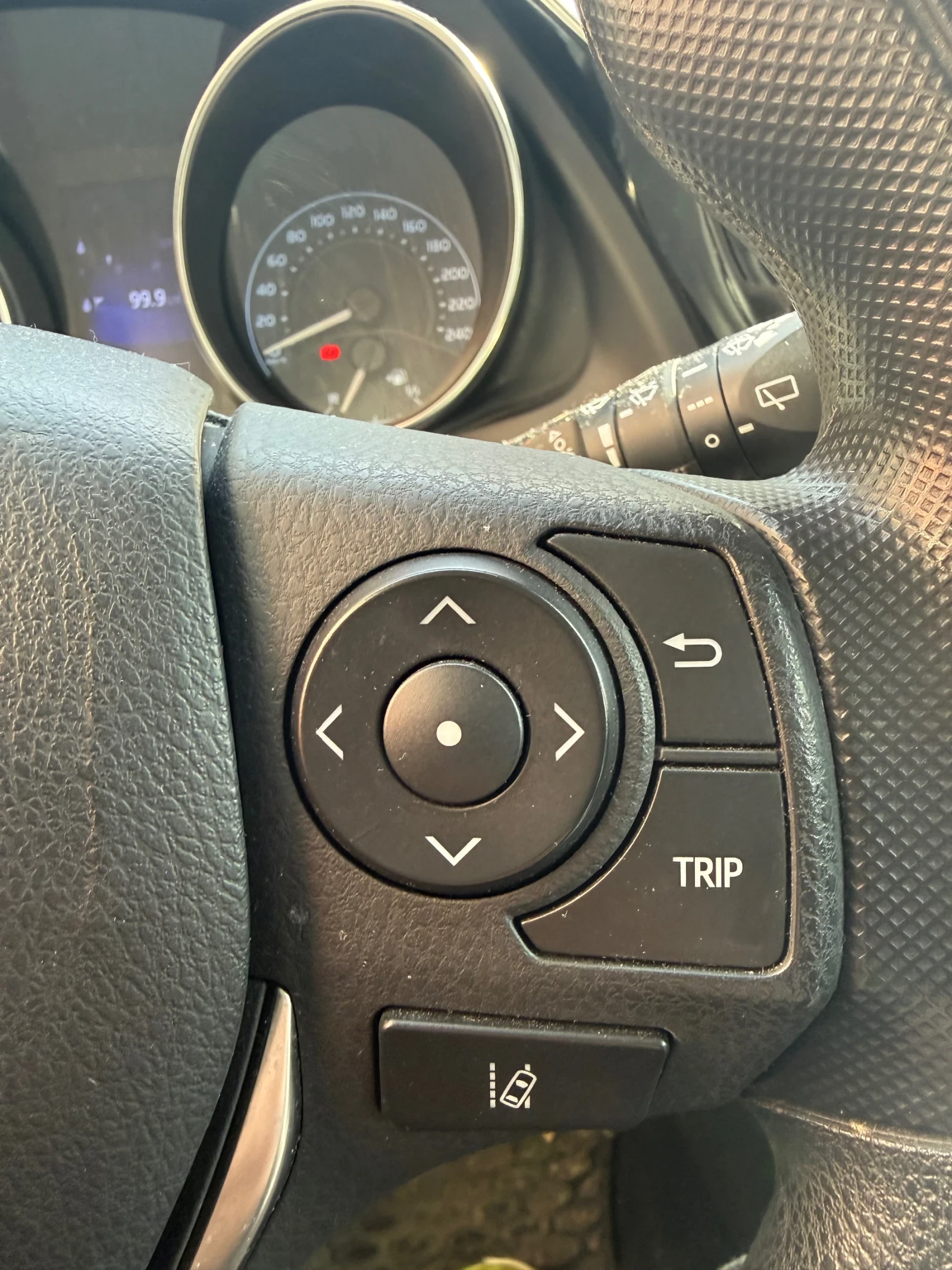 Toyota Auris Бензин/Евро6/ЧистоНова от България ТмАуто, снимка 15 - Автомобили и джипове - 53871988