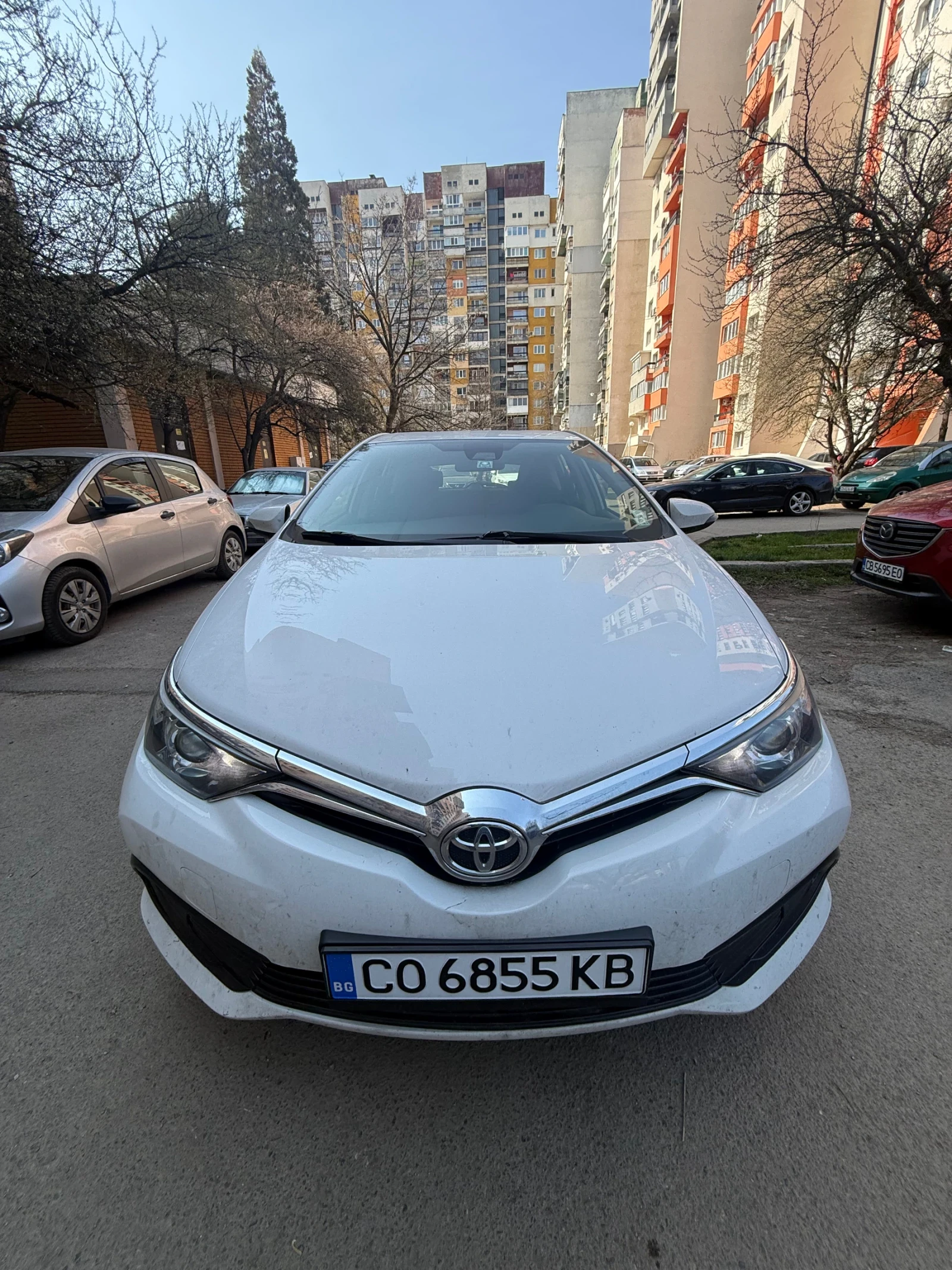 Toyota Auris Бензин/Евро6/ЧистоНова от България ТмАуто, снимка 2 - Автомобили и джипове - 53871988