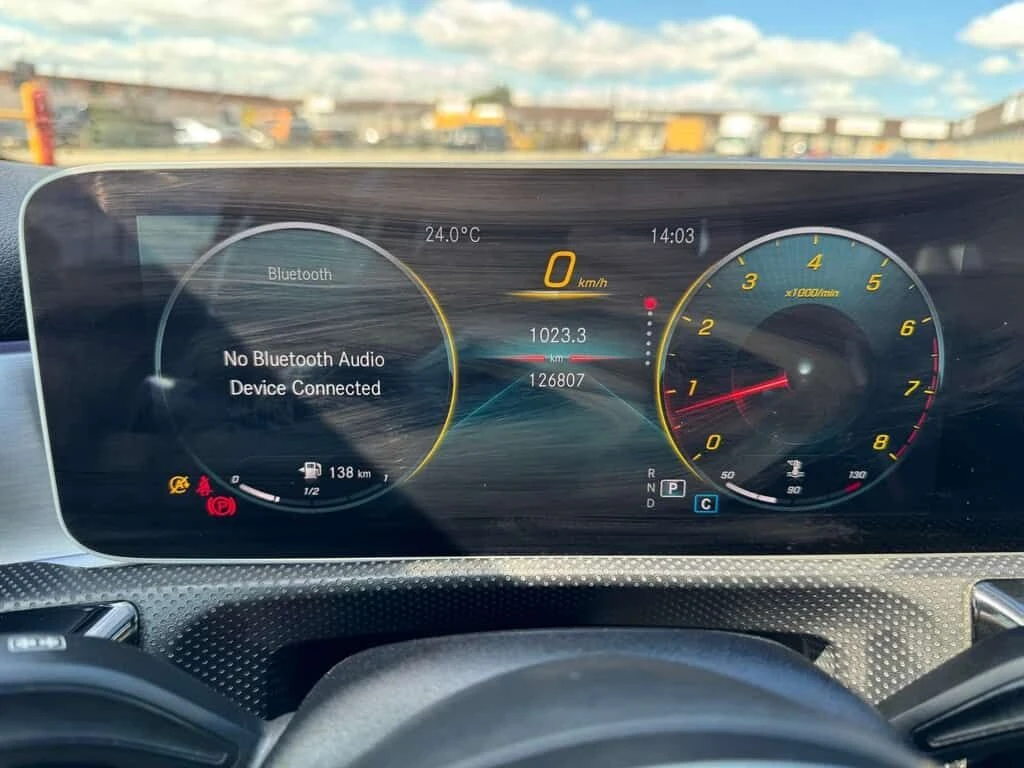 Mercedes-Benz A 250 4MATIC AMG PKG CAMERA/PANO ROOF/LEATHER  CARFAX, снимка 12 - Автомобили и джипове - 53979154