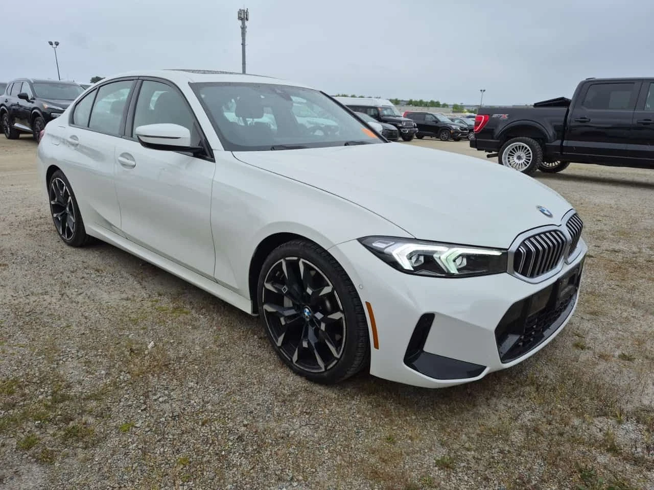BMW 330 I XDRIVE| HEAD-UP| PANORAMA| 360 КАМЕРИ| 2 КЛЮЧА| , снимка 2 - Автомобили и джипове - 54607045