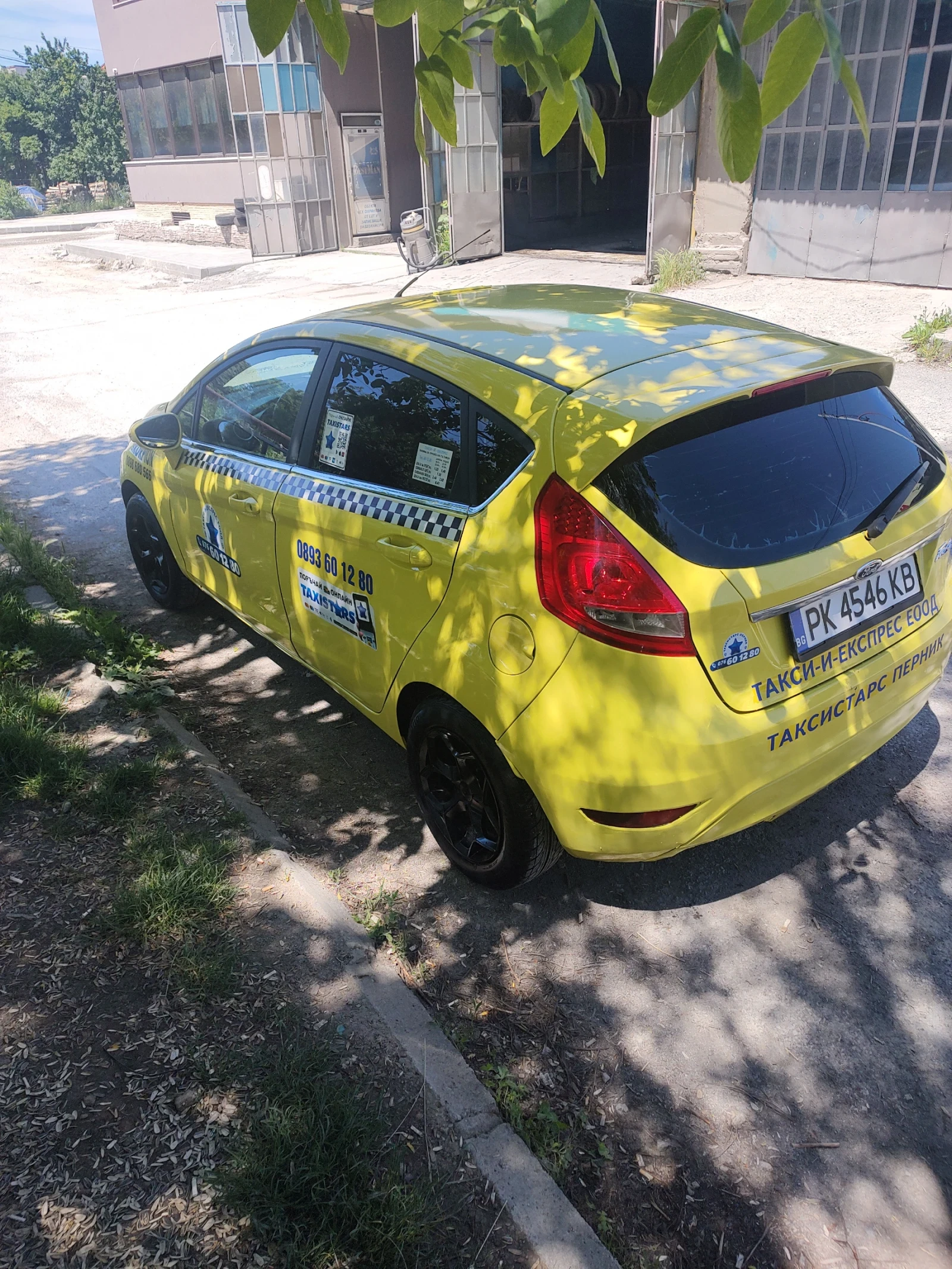 Ford Fiesta 1.0 ecoboost , снимка 8 - Автомобили и джипове - 54697006