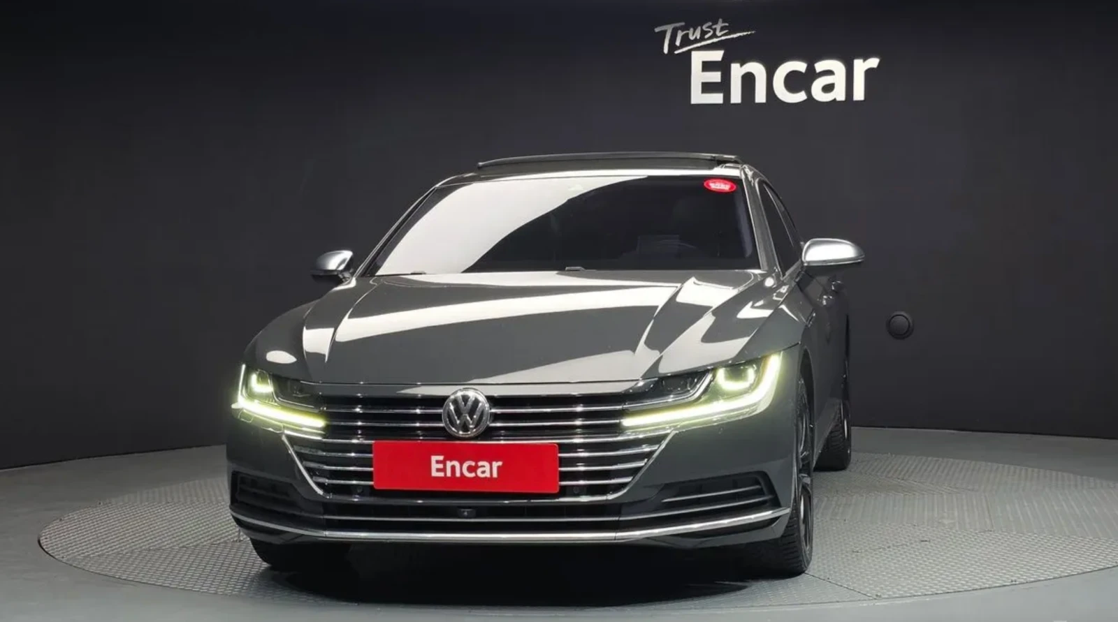 VW Arteon HUD* AMBIENT* PANO* 360* Крайна цена* , снимка 3 - Автомобили и джипове - 54702136