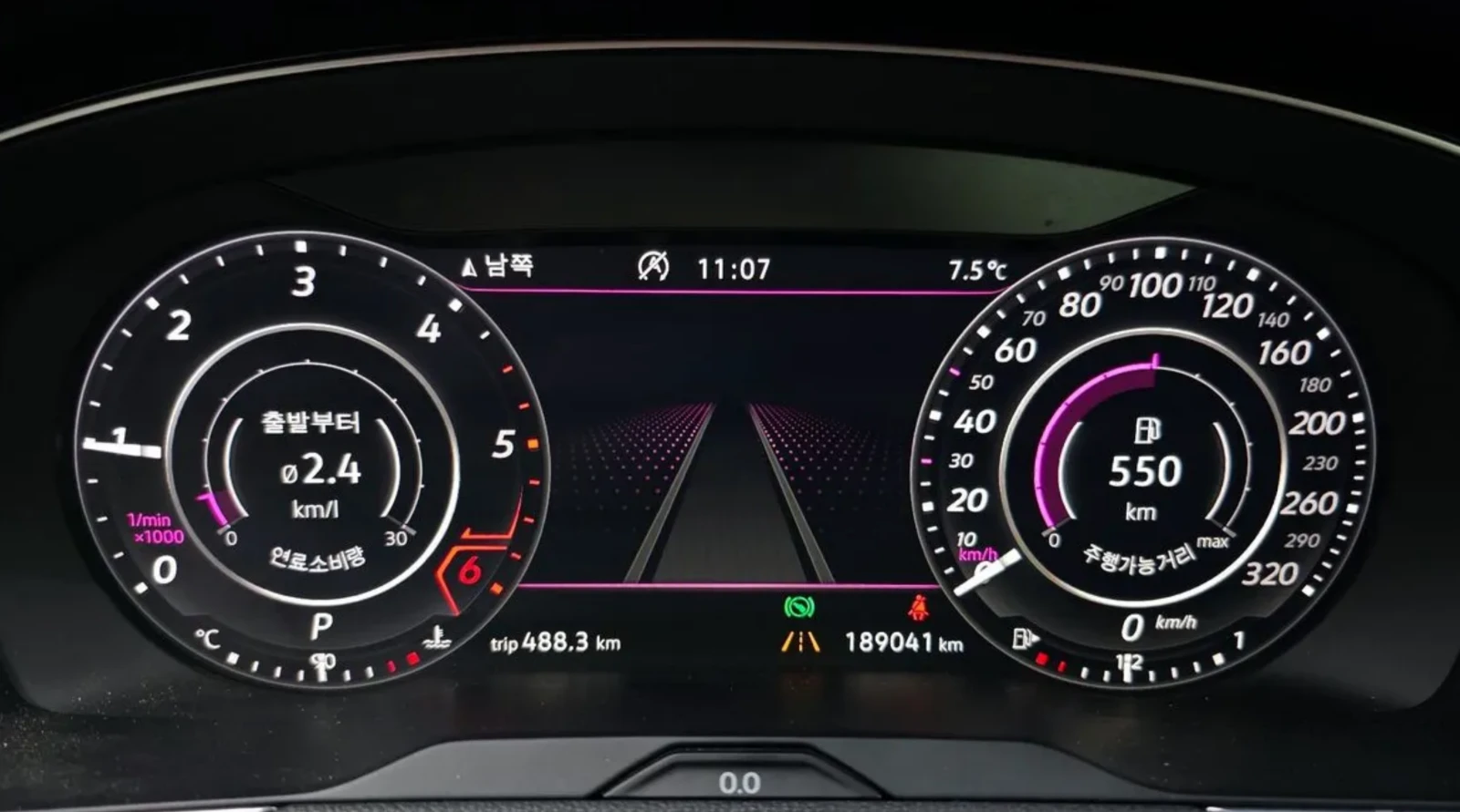 VW Arteon HUD* AMBIENT* PANO* 360* Крайна цена* , снимка 5 - Автомобили и джипове - 54702136