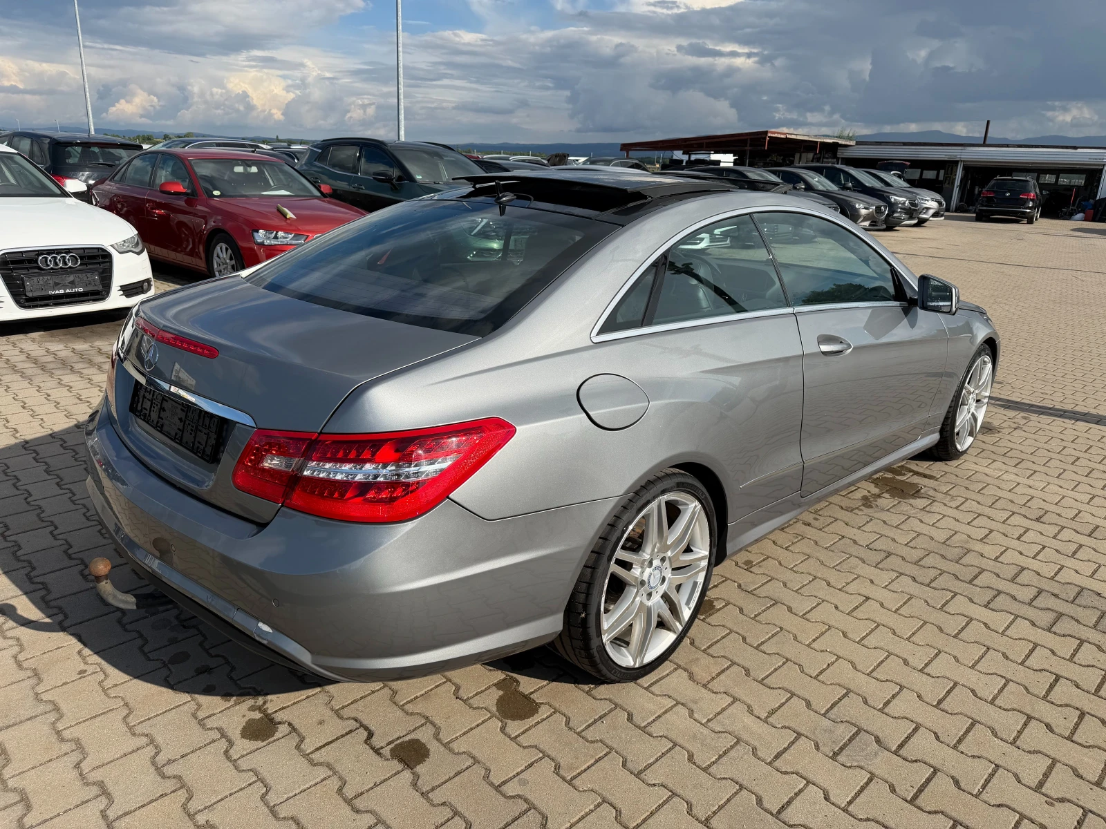 Mercedes-Benz E 220 COUPE AVTOMAT/PANORAMA/NAVI/KOJA EURO 5, снимка 6 - Автомобили и джипове - 55043372