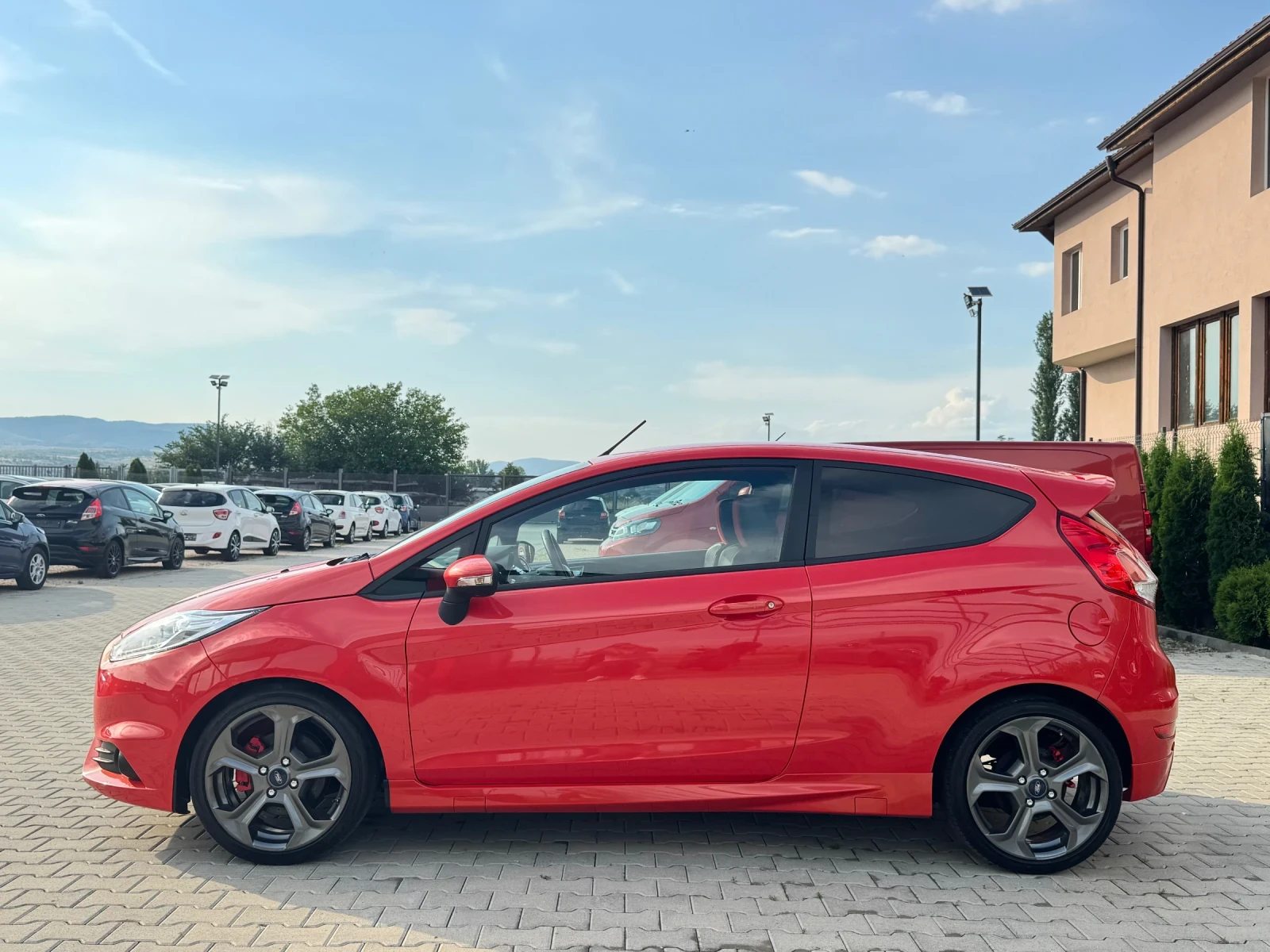 Ford Fiesta 1.6 ST TURBO, снимка 2 - Автомобили и джипове - 55072967