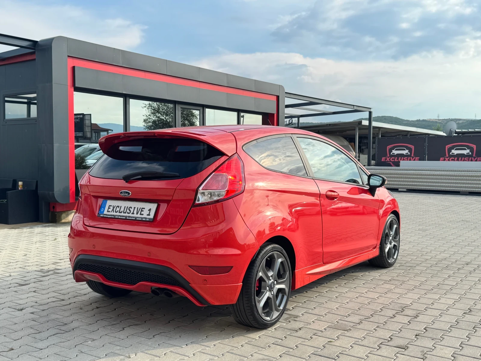 Ford Fiesta 1.6 ST TURBO, снимка 5 - Автомобили и джипове - 55072967
