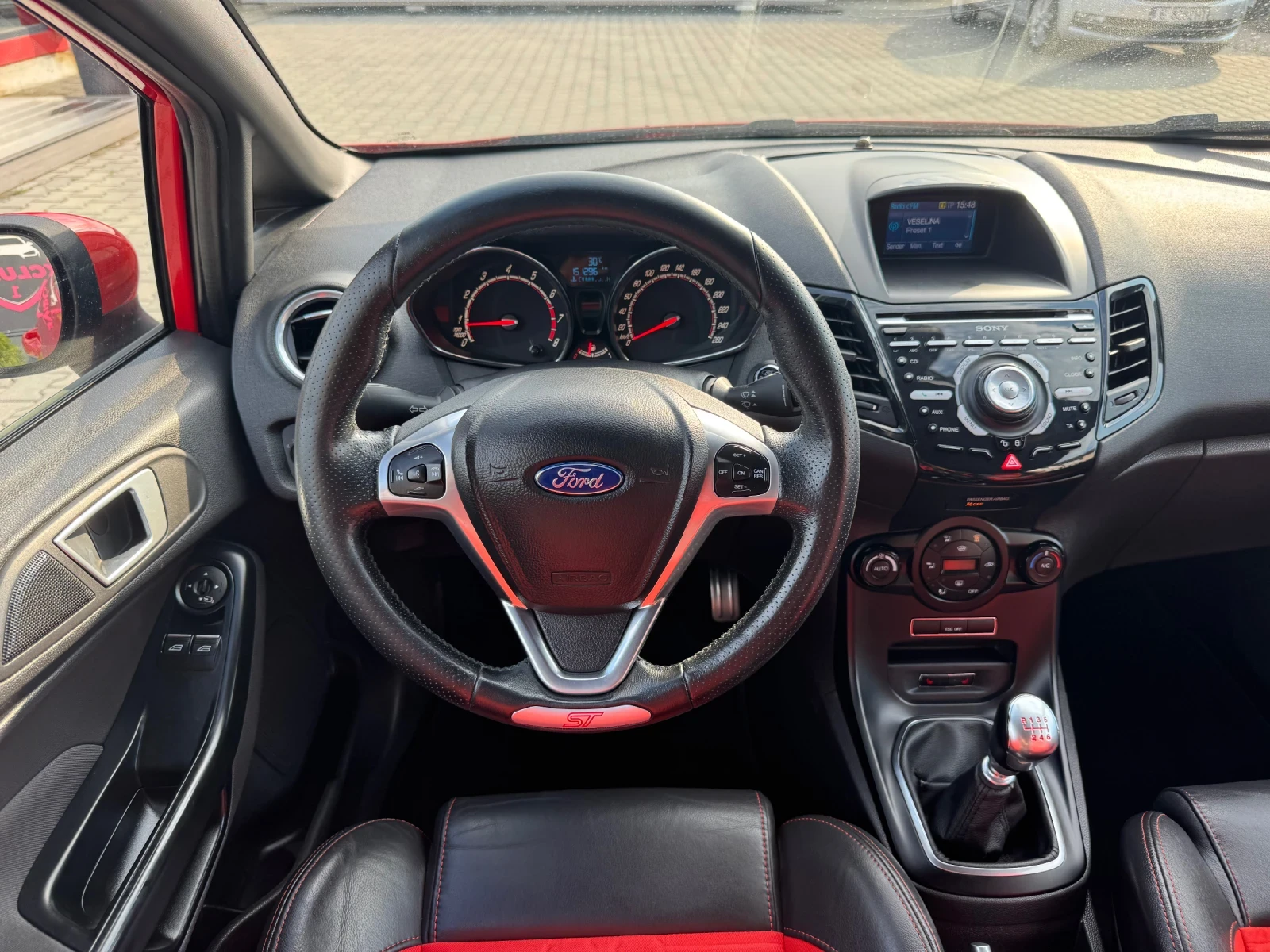 Ford Fiesta 1.6 ST TURBO, снимка 12 - Автомобили и джипове - 55072967