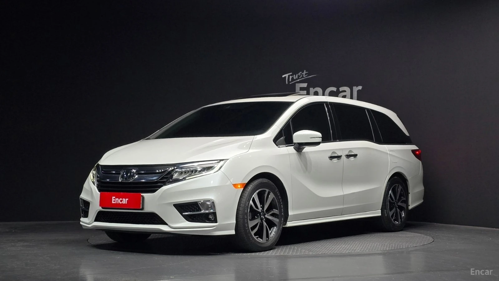 Honda Odyssey 3.5* ELITE* ПОДГРЕВ* ОБДУХВАНЕ* TV* ШИБИДАХ* 