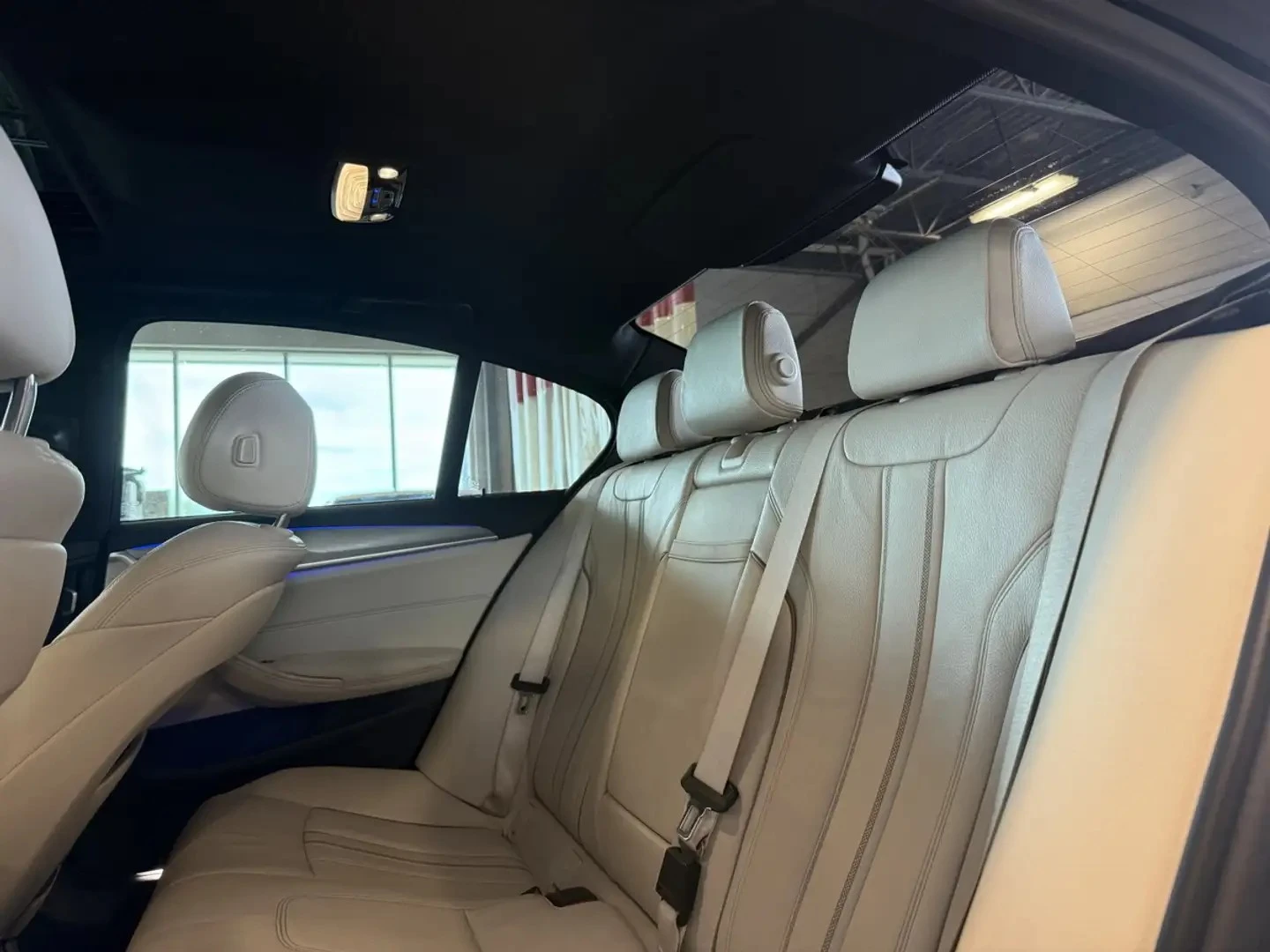 BMW 530 xDrive M Sport ЦЕНА ДО БЪЛГАРИЯ АВТОКРЕДИТ, снимка 15 - Автомобили и джипове - 55562565