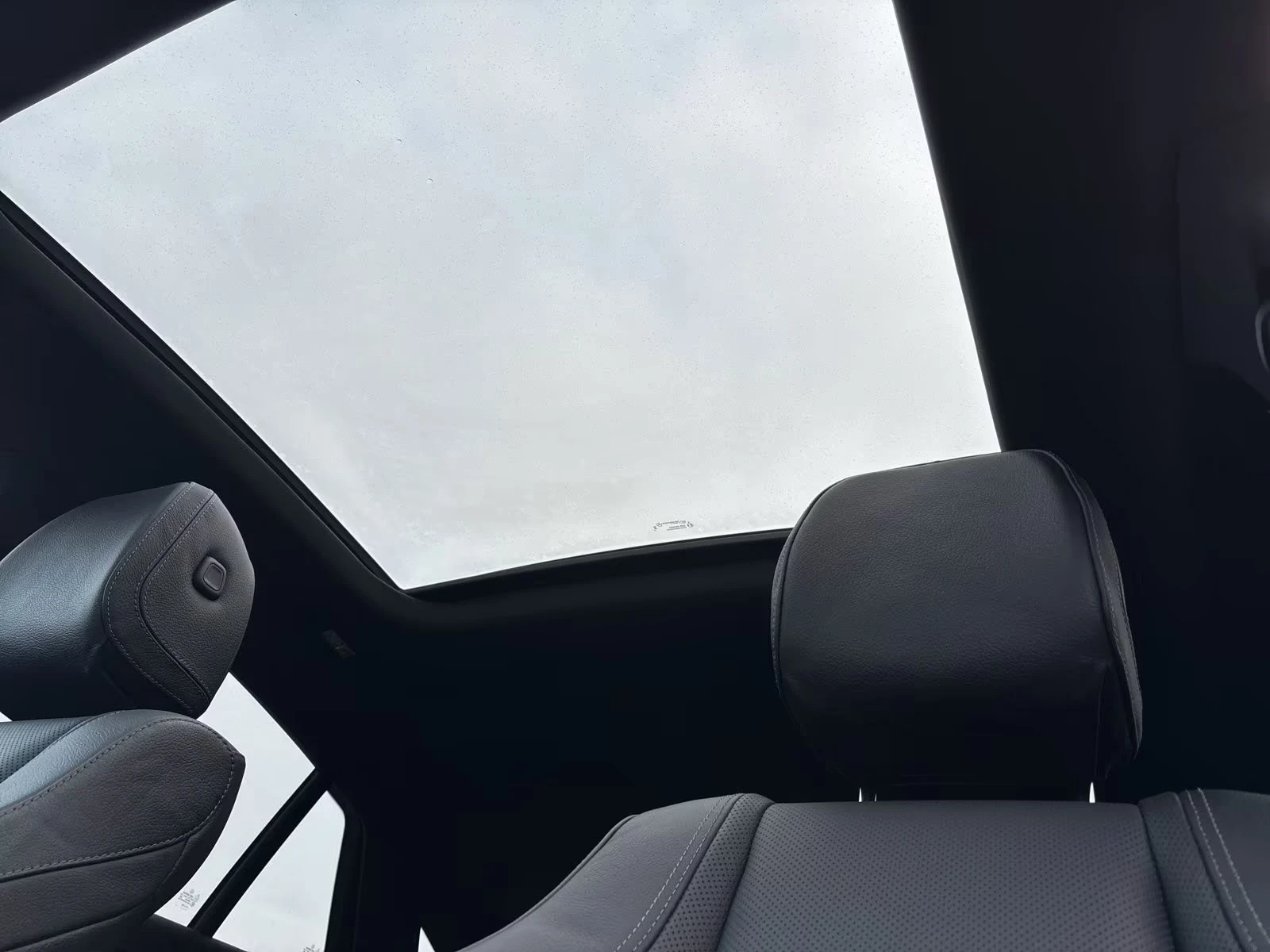 Mercedes-Benz GLE 450 d / AMG / NIGHT / BURM / HUD / MULTIBEAM / 360/ 4M, снимка 10 - Автомобили и джипове - 55790245