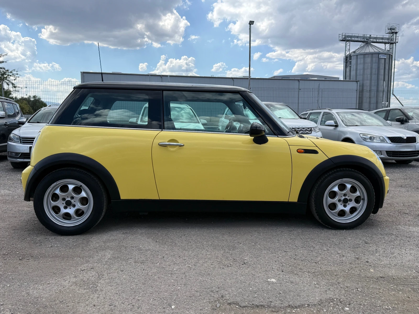Mini Cooper Gaz/Benzin, снимка 7 - Автомобили и джипове - 56001671