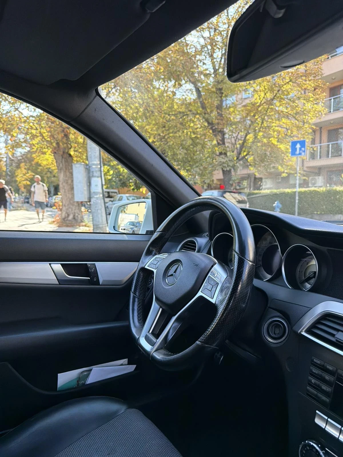 Mercedes-Benz C 220, снимка 8 - Автомобили и джипове - 56160975