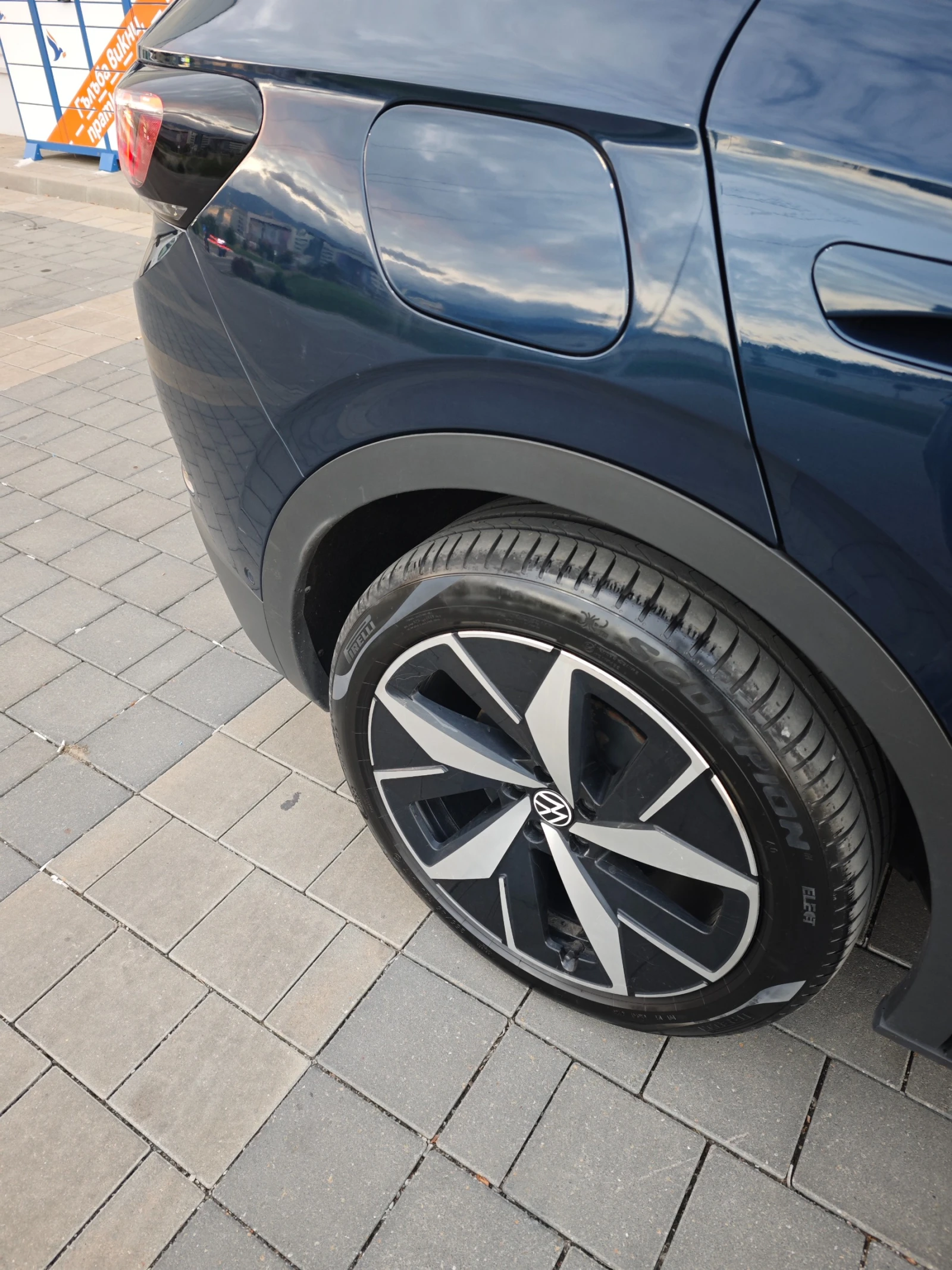 VW ID.4 Pro 82 kWh 4MOTION, снимка 8 - Автомобили и джипове - 56249641