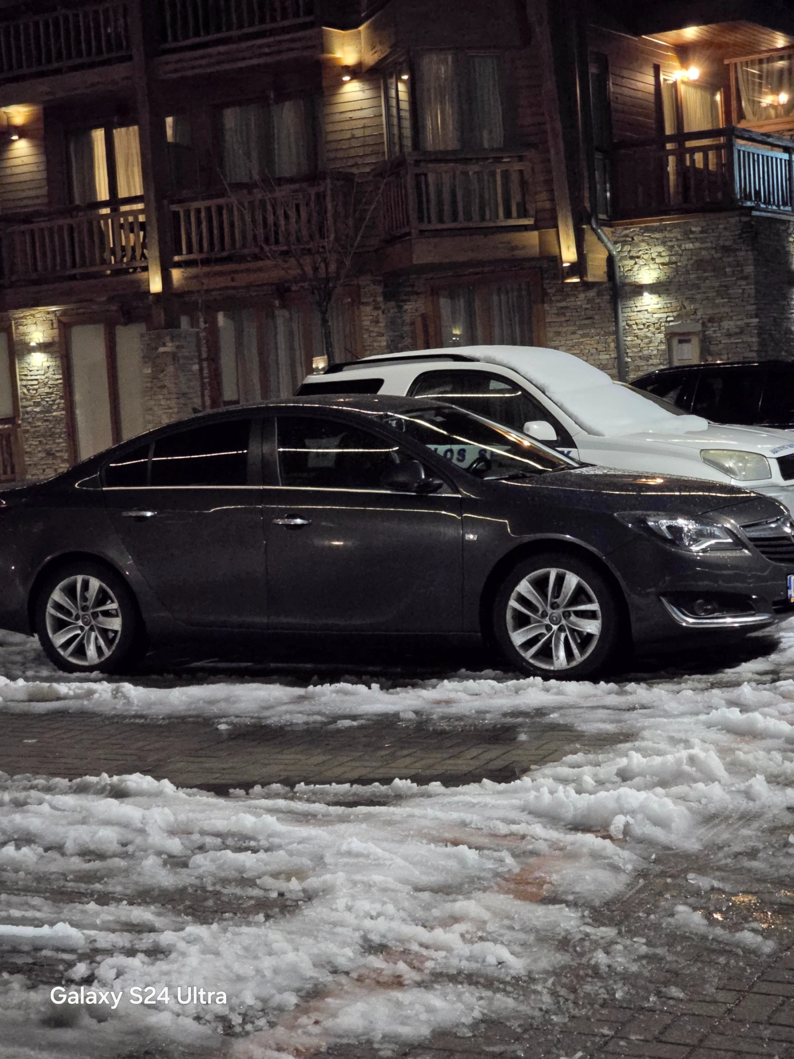 Opel Insignia, снимка 2 - Автомобили и джипове - 56266266