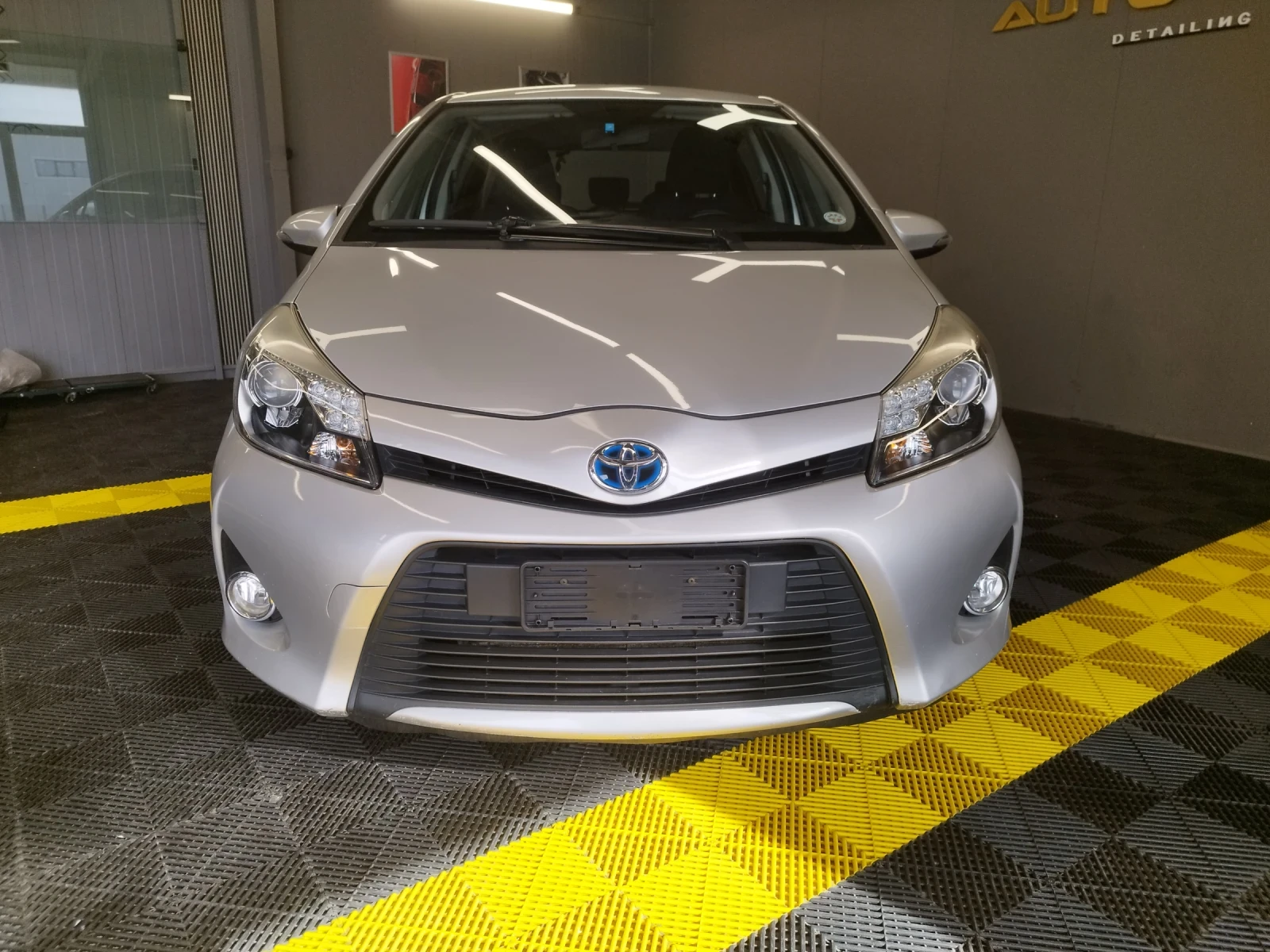Toyota Yaris 1.5 hybrid, снимка 2 - Автомобили и джипове - 56283226