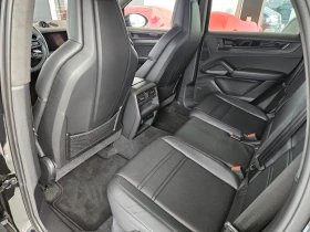 Porsche Cayenne GTS* COUPE* PANO* 360CAM* DISTR* KEYLESS* MEMORY* , снимка 11