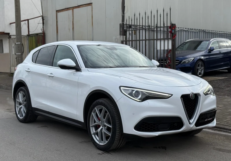 Alfa Romeo Stelvio Sport Q4 Внос Швейцария, снимка 1 - Автомобили и джипове - 48801961