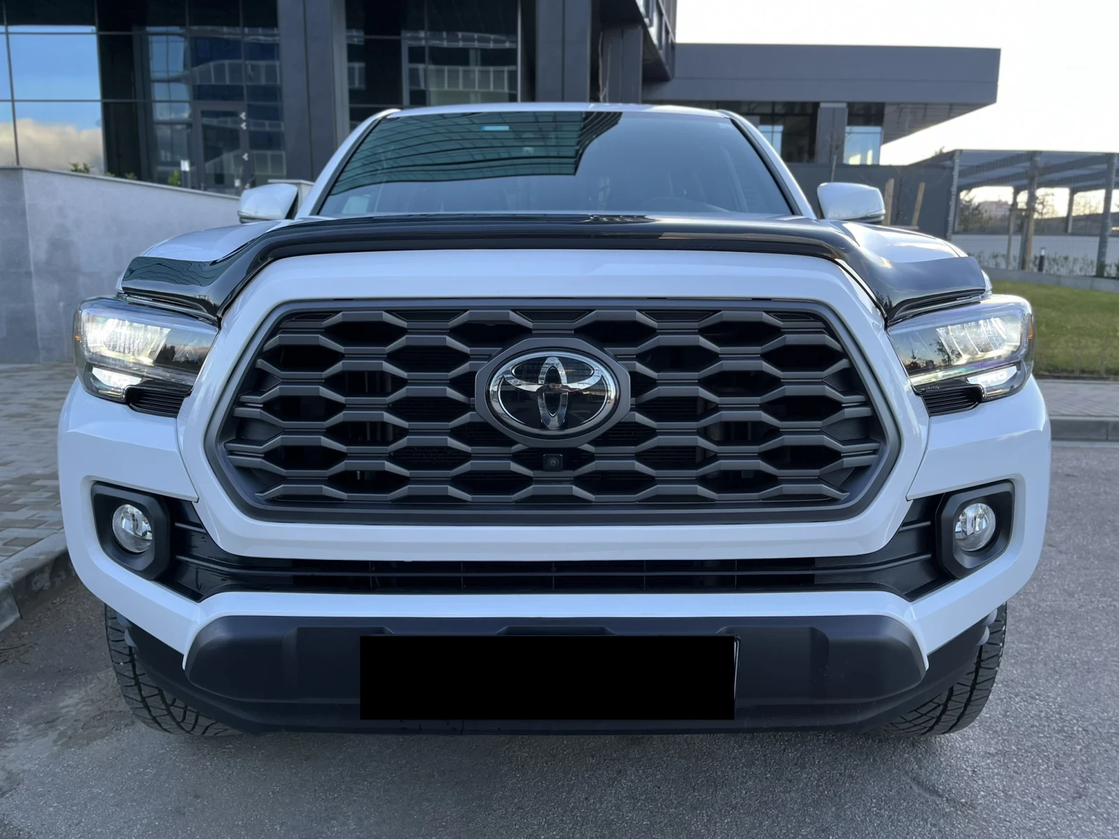 Toyota Tacoma TRD OFF ROAD_Automat_Koжа_LED фарове - изображение 5