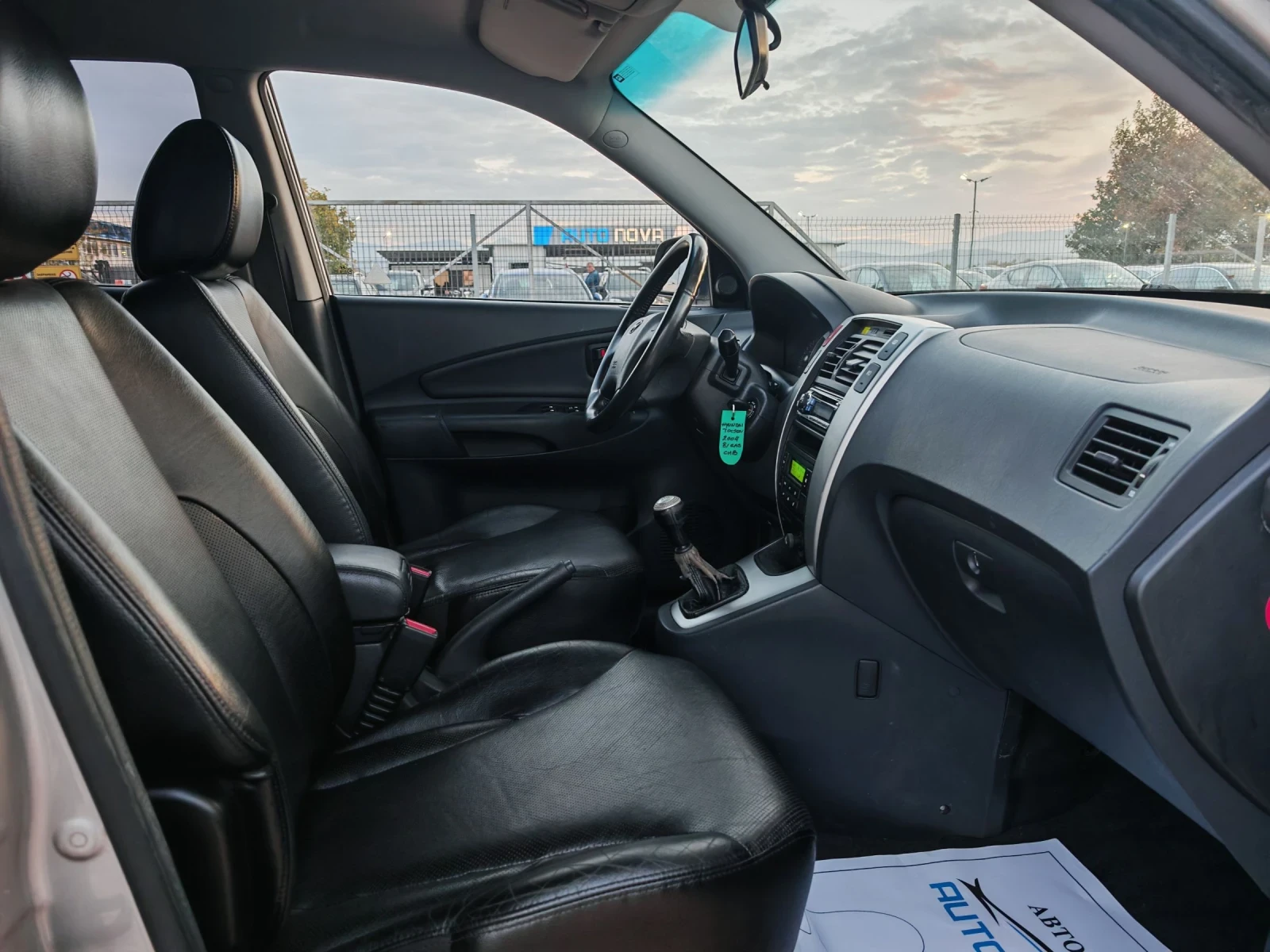 Hyundai Tucson 2.0 БЕНЗИН 141 К.С.4Х4! ГАЗ !КОЖА! БЕЗ АНАЛОГ! - изображение 10