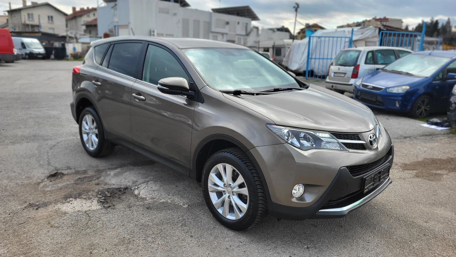 Toyota Rav4 2.0i - изображение 3